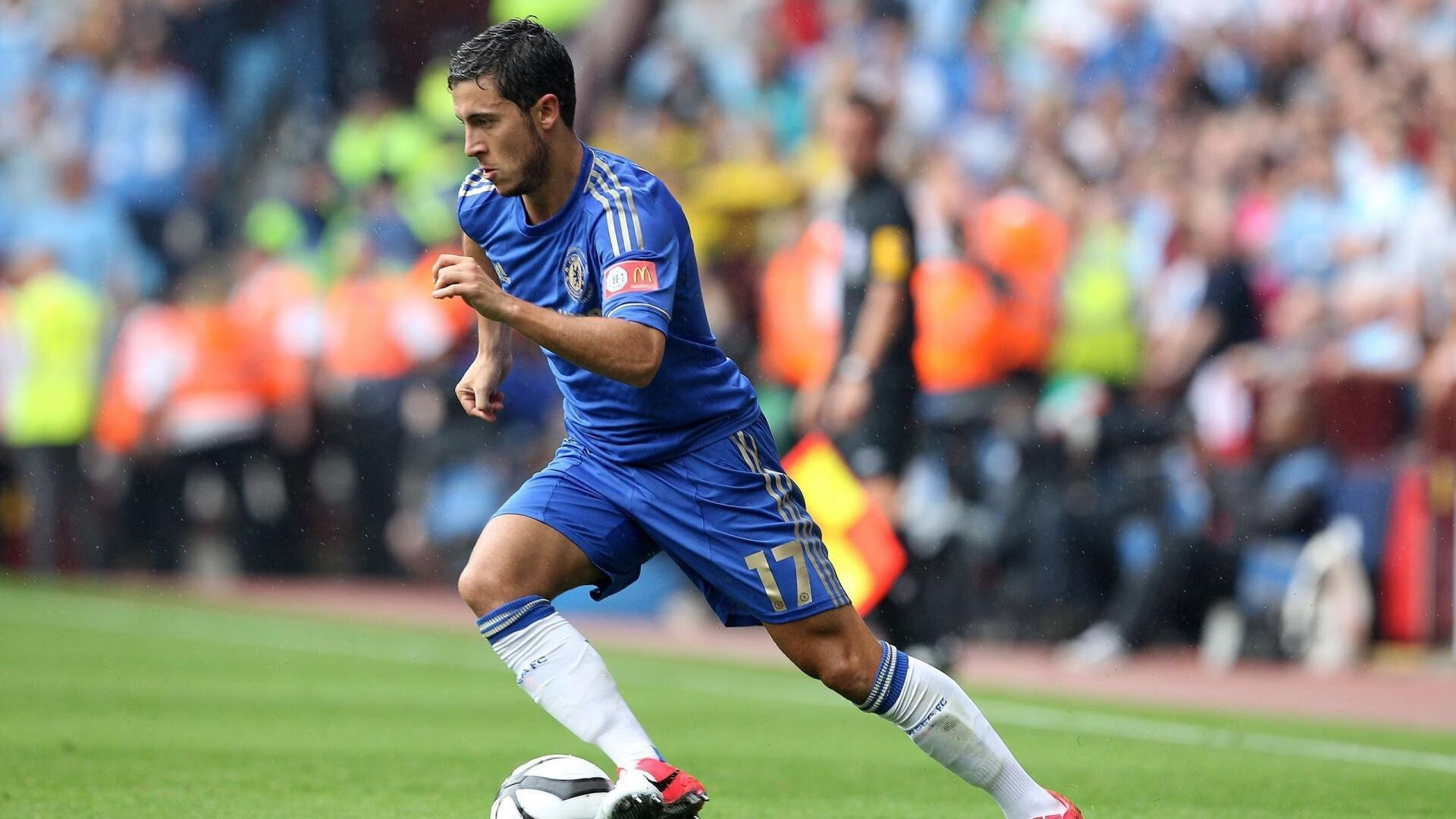 波兰队未来发展规划：如何通过多元化训练提升队员整体能力，波兰球队强吗