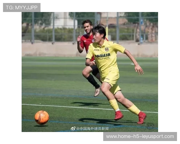 大连再挖潜力左后卫，梯队输送体系成效显著