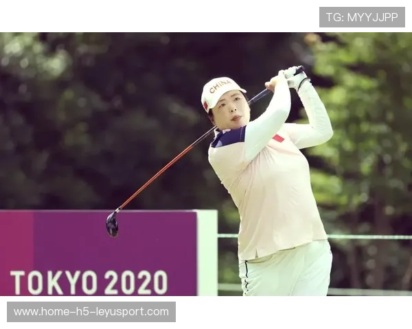 冯珊珊减重70斤的心理建设与行动力探讨，冯珊珊退役了吗